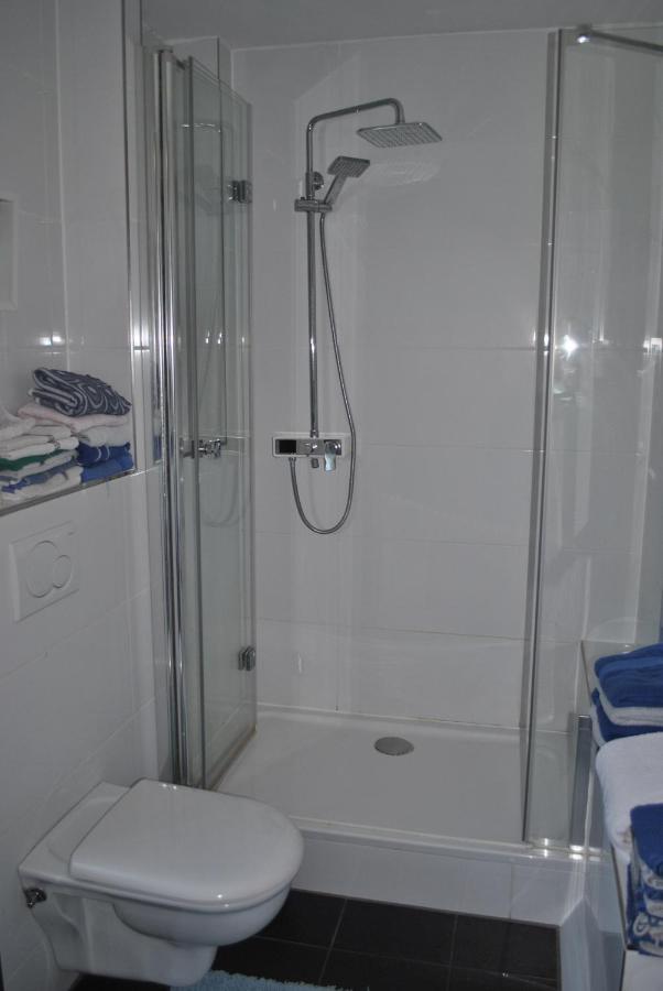 Gemuetliche Zimmer Im Einfamilienhaus 科隆 外观 照片